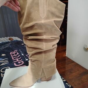 Elegant Tan Suede Slouchy Heeled Boots